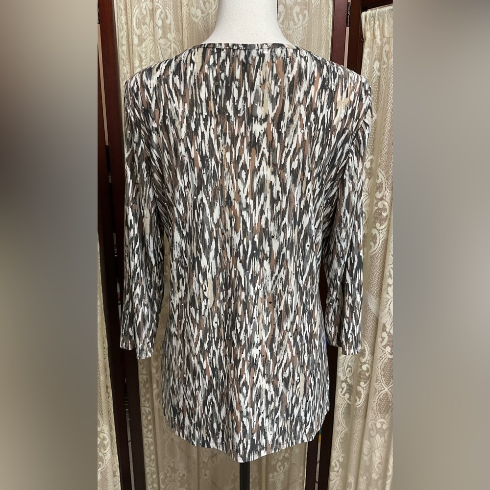 EMILY DANIELS L/S PRINT TOP - SZ MEDIUM - Picture 3 of 4